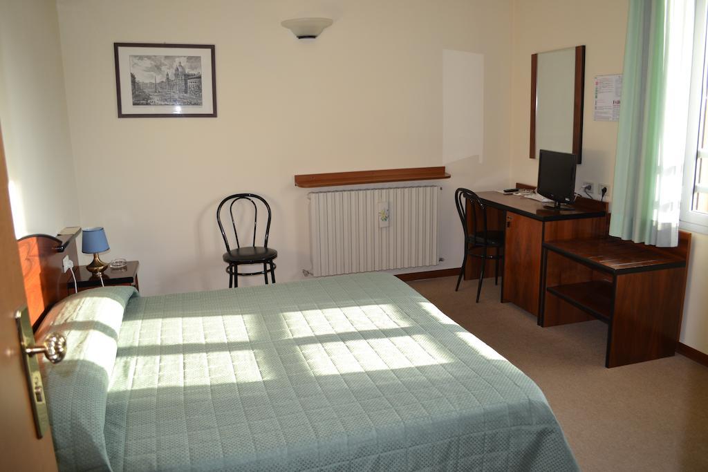 Albergo Elena Pianoro Cameră foto